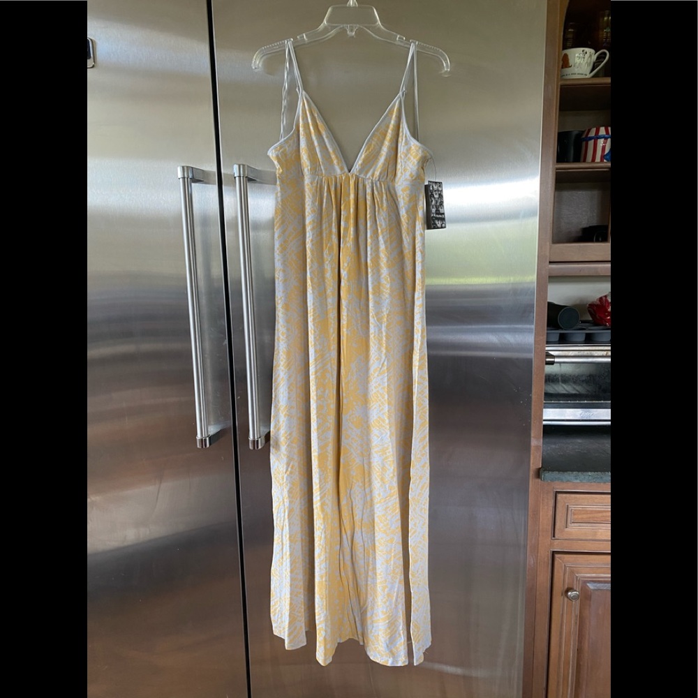 Hurley Lt. Grey w/ Gold Batik Print Maxi Dress XL
